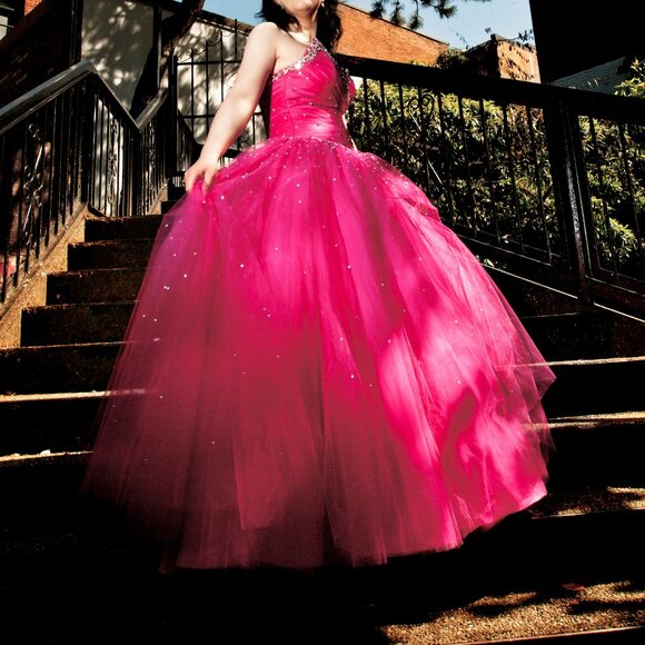 Ballgown with bling! - Picture 1 of 5